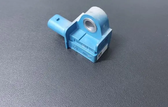 Volkswagen PASSAT B7 USA Airbag deployment crash/impact sensor 5K0959351A