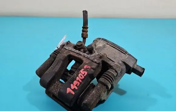 Rear brake caliper