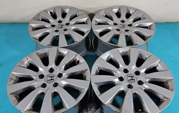 R17 alloy rim