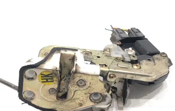 Honda HR-V Front door lock 