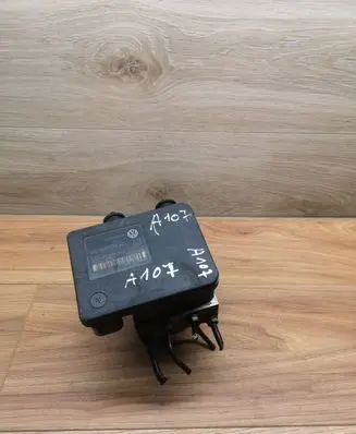 Volkswagen Golf Plus ABS Pump 1K0907379AC 10096003593 00005305H0