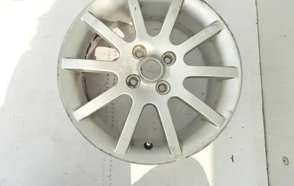 Toyota Yaris R15 alloy rim 01500-10040 6JX15H2342