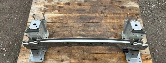 Maserati GranTurismo Front bumper support beam 021940