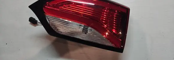 Chrysler Pacifica Tailgate rear/tail lights 68228940AE