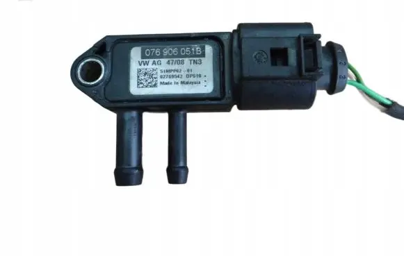 Volkswagen Golf VI Exhaust gas pressure sensor 076906051B