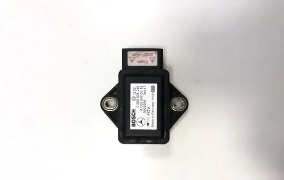 Mercedes-Benz E W211 ESP acceleration yaw rate sensor A0025426618 0265005246