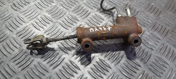 Hyundai H-100 Clutch master cylinder