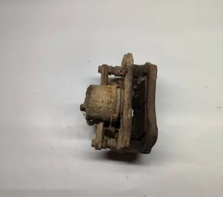 Suzuki Grand Vitara II Front brake caliper