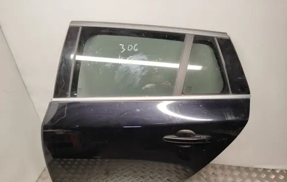 Volvo V60 Rear door 