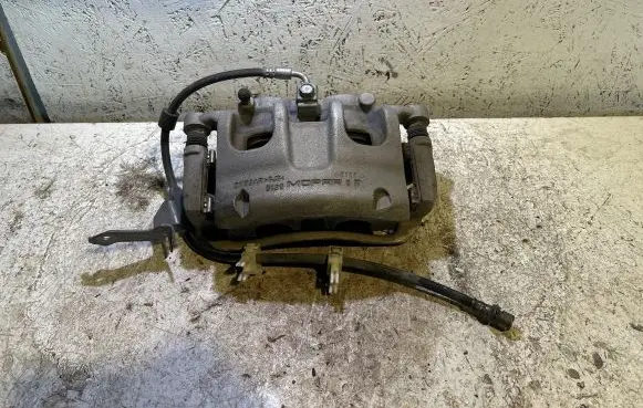 Jeep Grand Cherokee WL Front brake caliper 68338905AA