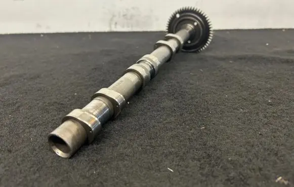 Mercedes-Benz S W221 Camshaft MBTR64224W