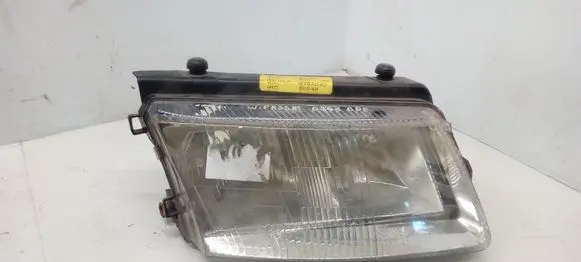 Volkswagen PASSAT B5 Headlight/headlamp MVW123H032