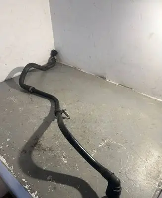 Mercedes-Benz GLC X253 C253 Engine coolant pipe/hose A2535010684
