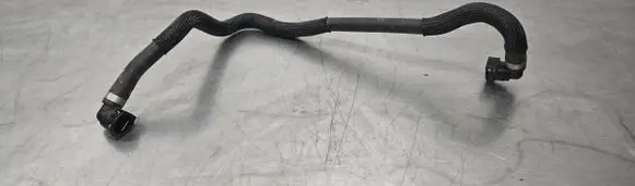 Opel Vivaro Engine coolant pipe/hose