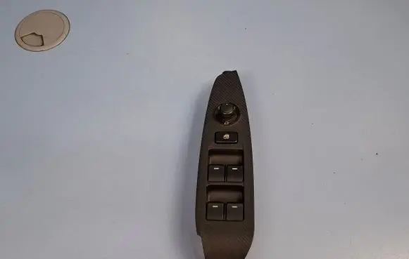Mazda CX-5 Electric window control switch KA3E66350 KO70684L144057