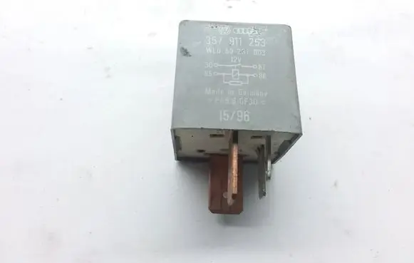 Seat Alhambra (Mk1) Other relay 357911253 WL050237003