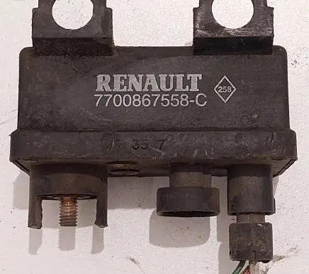 Renault Megane I Glow plug pre-heat relay 7700867558C