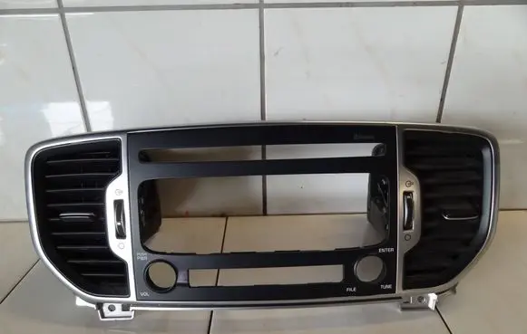 KIA Sportage Dashboard side air vent grill/cover trim