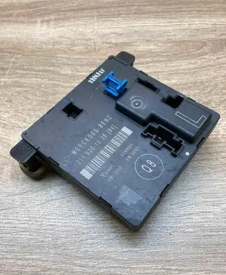 Mercedes-Benz E W211 Comfort/convenience module 2118201526 356805