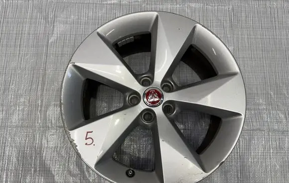 Jaguar E-Pace R16 alloy rim J9C31007CA