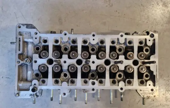 Opel Insignia A Engine head 