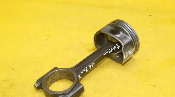 Mini One - Cooper R50 - 53 Piston with connecting rod 77L27