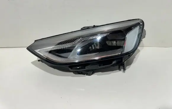 Audi A4 S4 B9 8W Headlight/headlamp 8W0941011