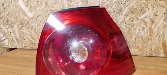 Volkswagen Golf V Rear/tail lights 1K6945096