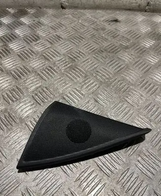 Mercedes-Benz C W204 Side speaker trim/cover A2047200148