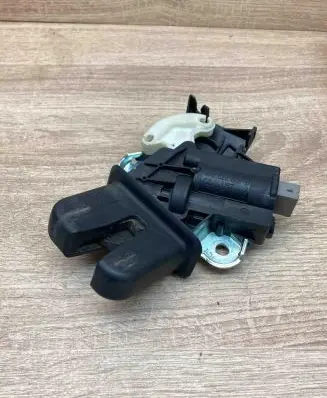 Audi A6 S6 C6 4F Tailgate/trunk/boot lock/catch/latch 4F5827505D