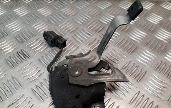 Honda FR-V Engine bonnet/hood lock/catch