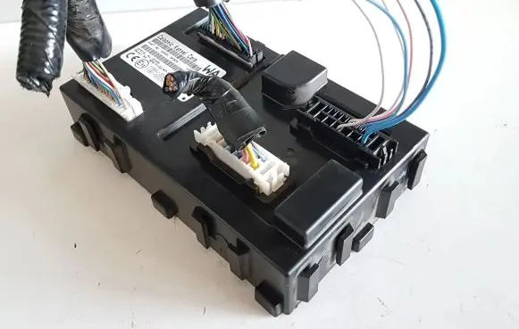 Nissan Navara D23 Comfort/convenience module 284B16KB0A
