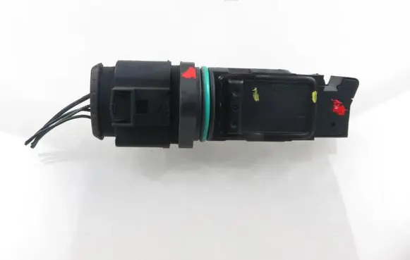 Volkswagen PASSAT B6 Mass air flow meter F00C2G2055