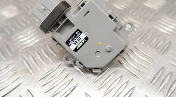 Hyundai Ioniq 5 A/C air flow flap actuator/motor EA1F0HNEAA