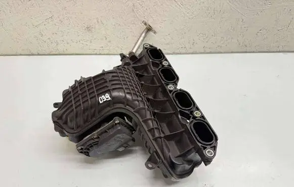 Toyota Auris E180 Intake manifold 1712037054 220300T110