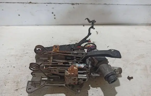 Audi A4 S4 B7 8E 8H Steering wheel axle 8E0419378A