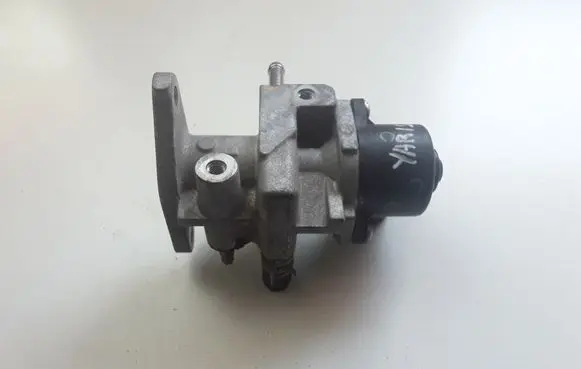 Toyota Yaris EGR valve 25620