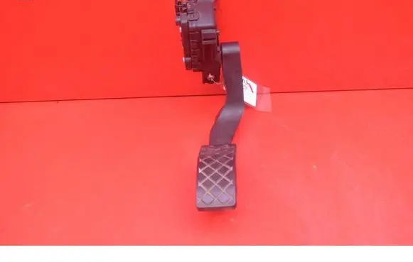 Audi A8 S8 D3 4E Accelerator throttle pedal 4E1723503