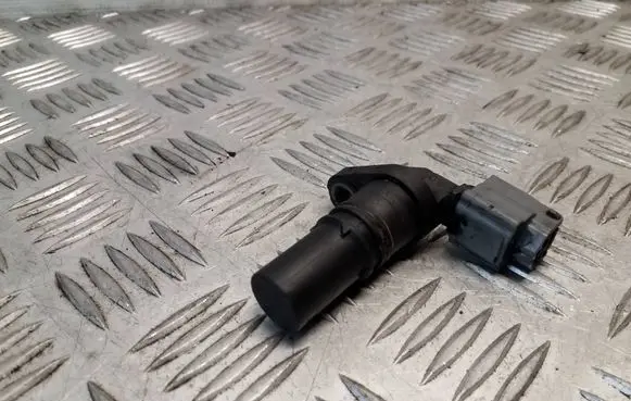 Renault Trafic III (X82) Crankshaft position sensor 8200885209A