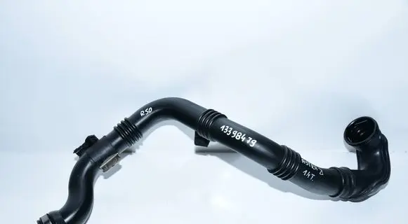 Opel Astra J Intercooler hose/pipe 13398479