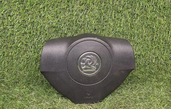 Opel Zafira B Steering wheel airbag 13111349