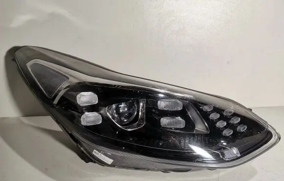 KIA Sportage Headlight/headlamp 92102F1510