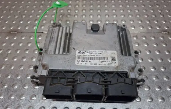 Ford Fiesta Engine control unit/module S27705991 AV2112A650GC