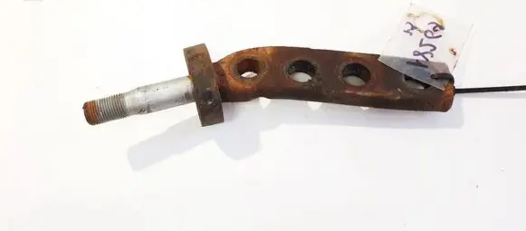 Nissan Almera Tino Front lower control arm/wishbone