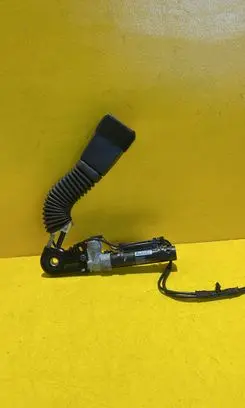 BMW 3 E92 E93 Seat belt trim 