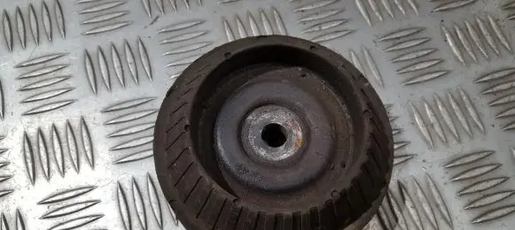 Ford Mondeo MK I Coil spring mount 6799585