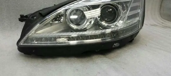 Mercedes-Benz S W221 Headlight/headlamp A2218206339