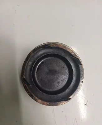 Piston