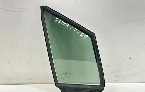 Toyota Sienna XL40 IV Front door vent window glass four-door 6821508010