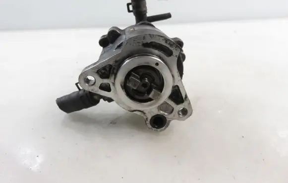 Toyota RAV 4 (XA20) Vacuum pump 0810002740 2930027020